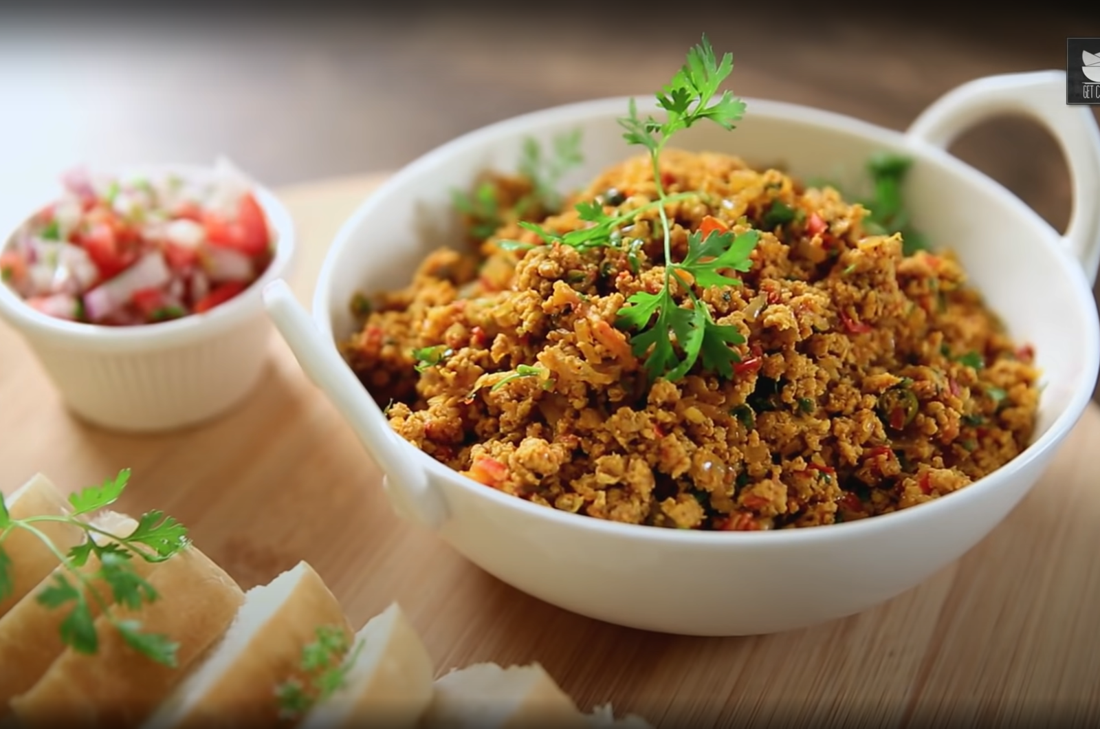 Indian Egg Bhurji | Scrambled Eggs - RecipesXP