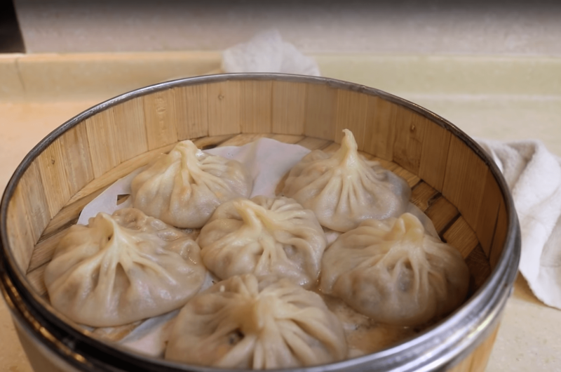 Chinese Soup Dumplings (小笼包 - Xiǎo Lóng Bāo a.k.a. 汤包 - Tāng Bāo)