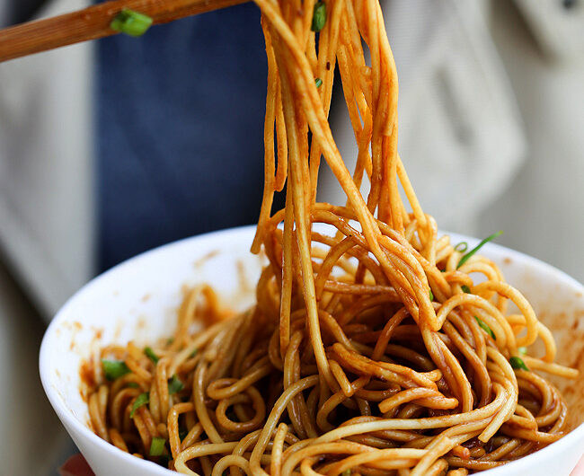 Chinese Hot Dry Noodles a.k.a. Wuhan Noodles | (热干面 - Rè Gān Miàn)