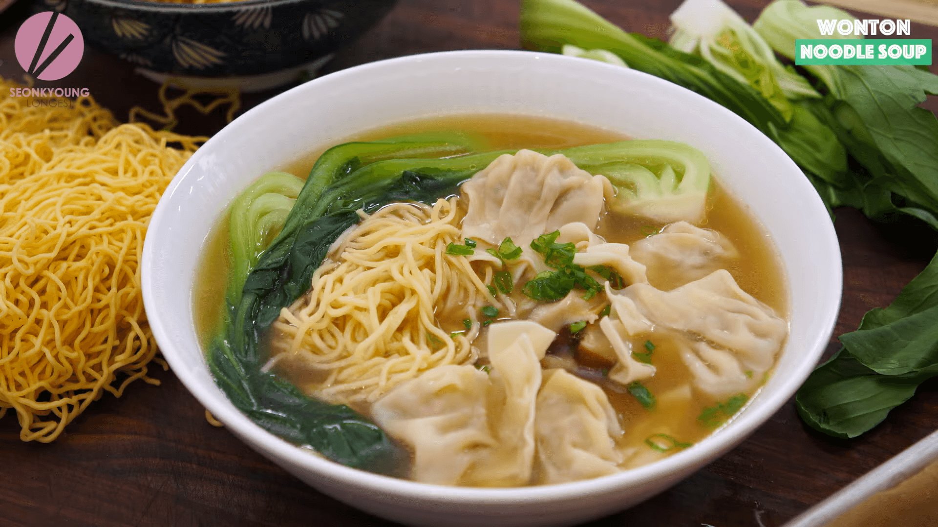 chinese-wonton-soup-noodles-y-n-t-n-mi-n-recipesxp