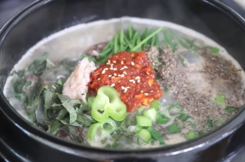Korean Blood Sausage Soup | (순대국 - Sundaeguk)